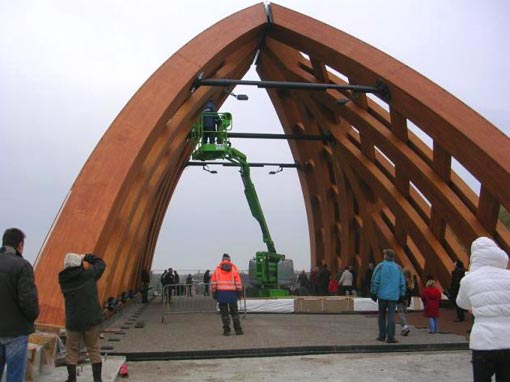 first wooden bridge in the world that can support the heaviest load class of 60 tons